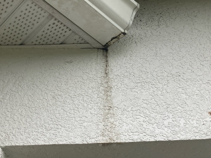 Spring Hill Full Home Inspection Faulty Gutter Close Up