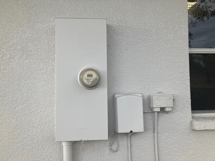 Electric Meter home inspection in Spring Hill